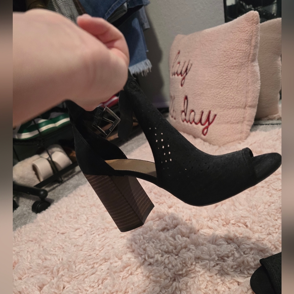 Black Women's Block Heel Sandals